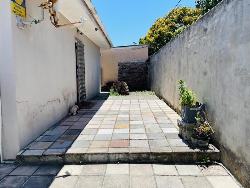 3 Bedroom Property for Sale in Athlone Western Cape